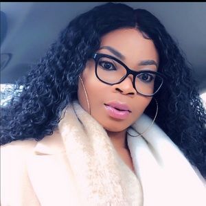 Meet your Posher, Jeneba